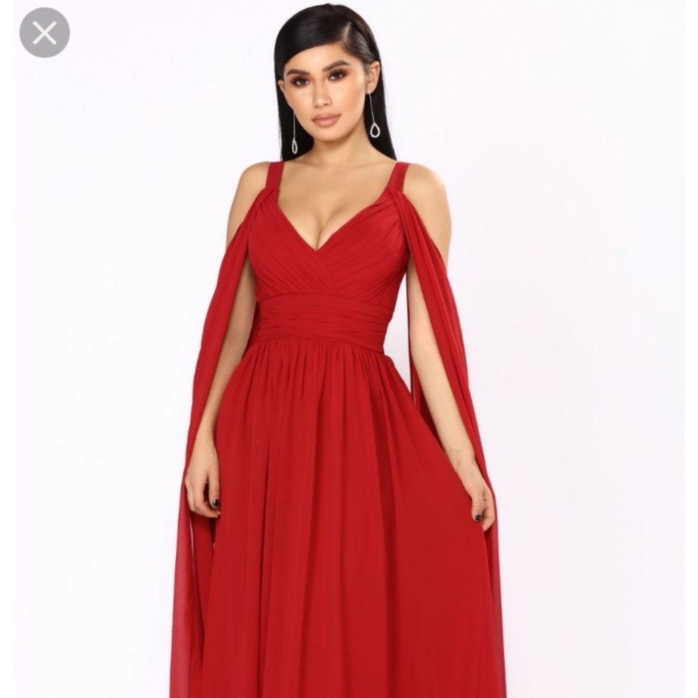 NWT Long Relationship Chiffon Dress